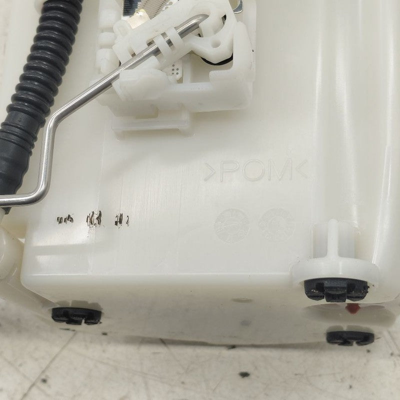 Gas Fuel Pump Assembly Tank Mounted Fits 16-17 Hyundai Veloster