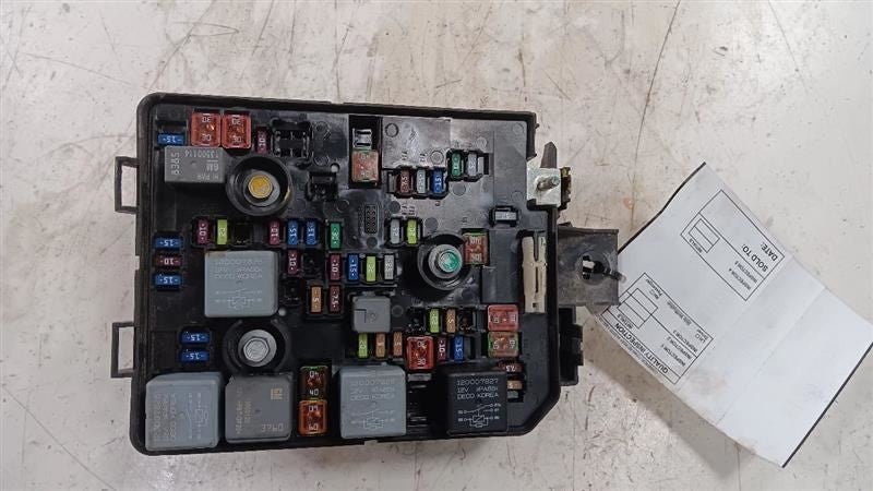 Fuse Box Engine VIN B 8th Digit Opt Luv Fits 15-16 Buick Encore OEM