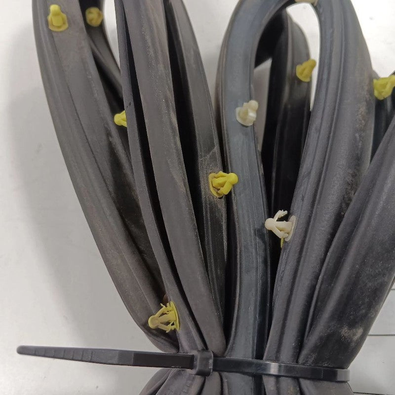 Jeep Compass On Door Seal Rubber Right Passenger Front 2017 2018 2019 2020 2021 