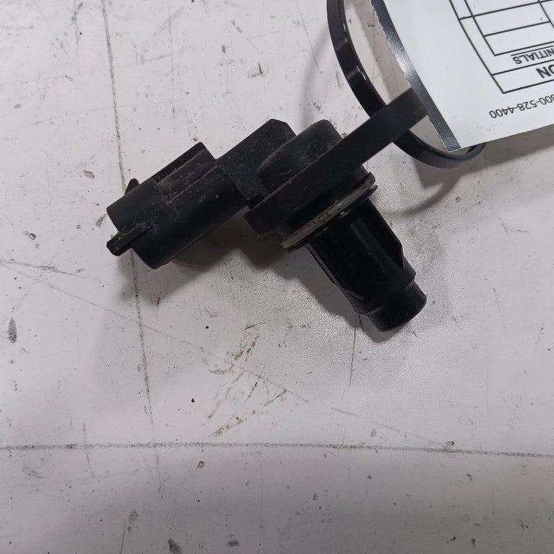 Hyundai Accent Camshaft Cam Shaft Position Sensor  2012 2013 2014 2015 2016 2017