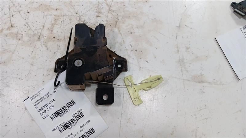 Ford Taurus Trunk Latch  2013 2014 2015 2016 OEM