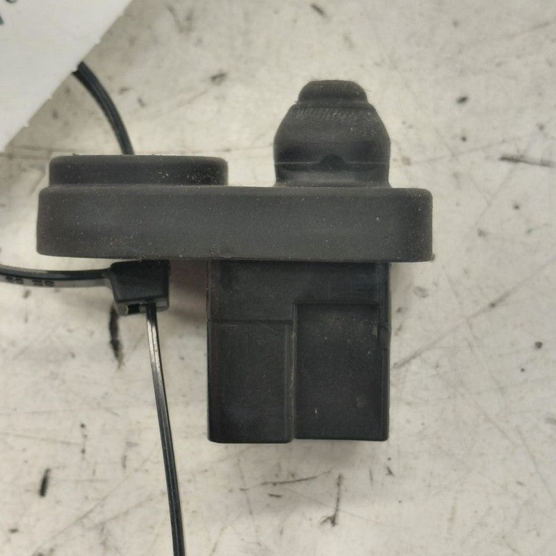 Nissan Versa Note Door Ajar Switch Door Open Dome Light Switch  2019 2