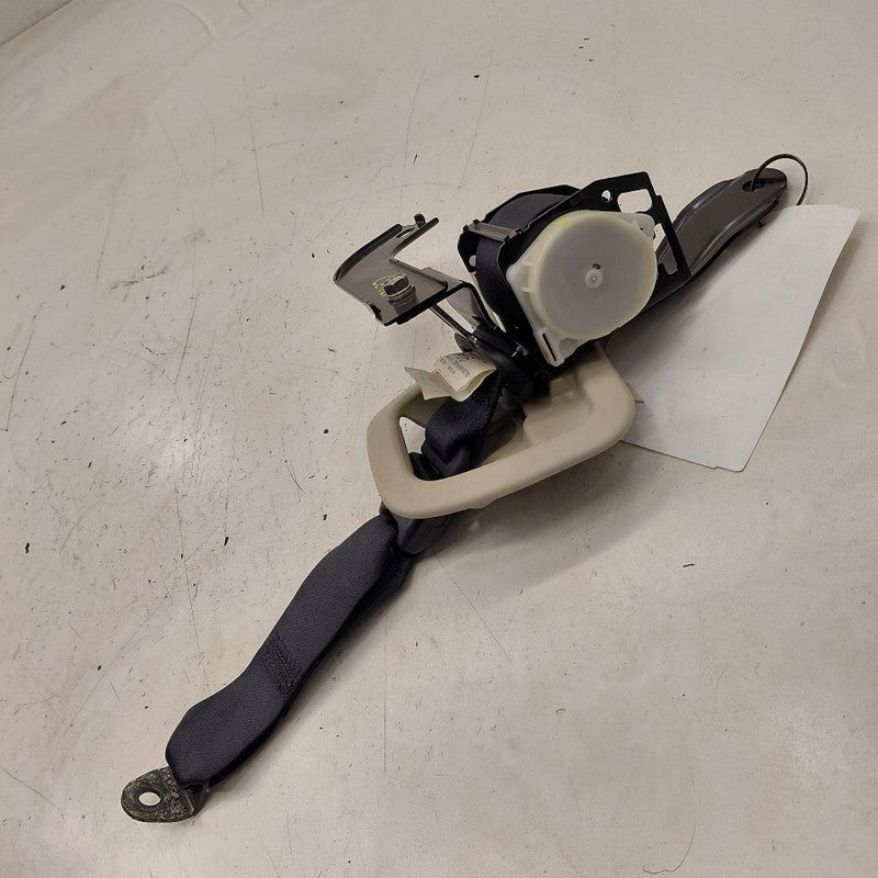Mitsubishi Outlander   Seat Belt Strap Retractor Center Middle Rear Ba