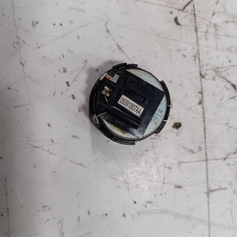 Fiat 500 Tweeter Right Passenger Tweeter Speaker 2017 2016 2015 2014 2