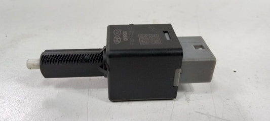 Hyundai Santa Fe Brake Pedal Switch 2017 2018 2019