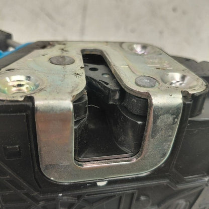Hyundai Veloster Door Latch Lock Right Passenger Front  2017 2016 2015