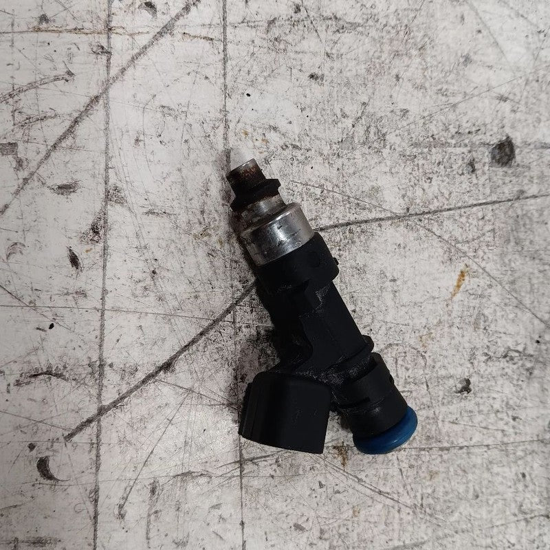 Fuel Injection Injector 1.6L Without Turbo Fits 11-19 Ford Fiesta OEM