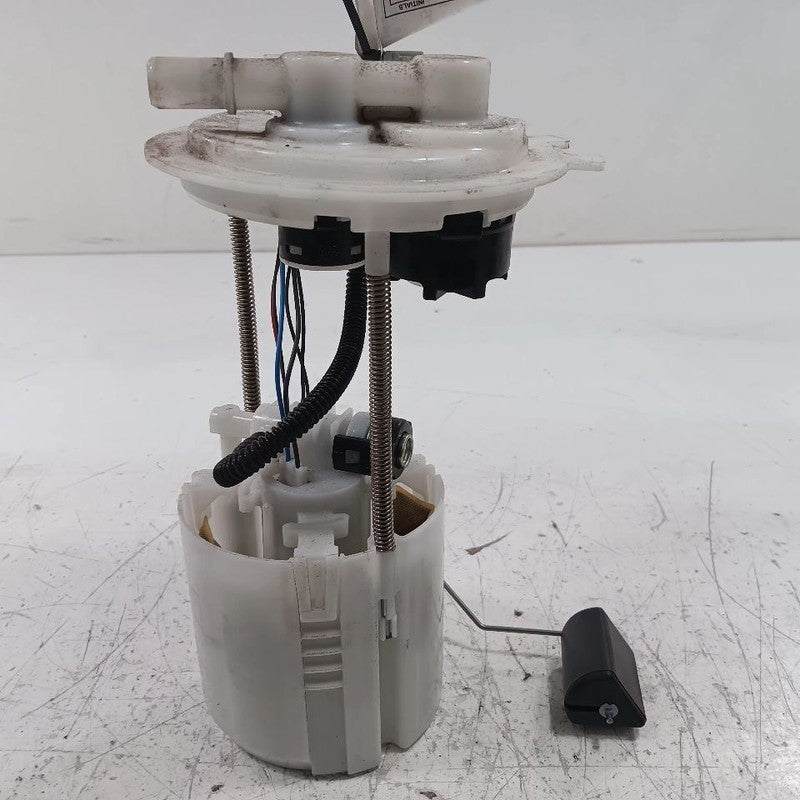 Gas Fuel Pump Assembly Fuel Tank Mounted Fits 18-23 Nissan Kicks