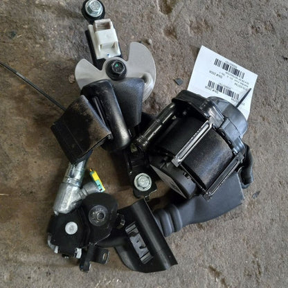 88820B0500WK Passenger Right Front Seat Belt Strap Retractor Fits 14-18 Kia Forte