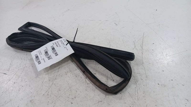 Kia Forte On Door Seal Rubber Right Passenger Front  2014 2015 2016 20