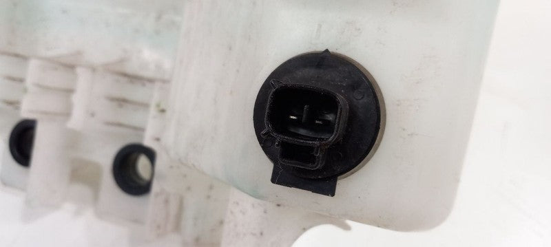 Windshield Washer Fluid Wash Reservoir Wagon Hatchback Fits 17-19 IMPR