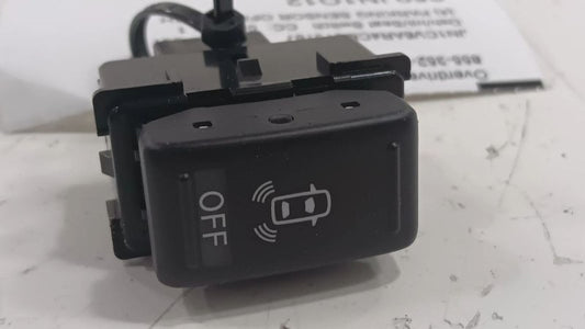 G37       2012 Dash/Interior/Seat Switch 533375 OEM