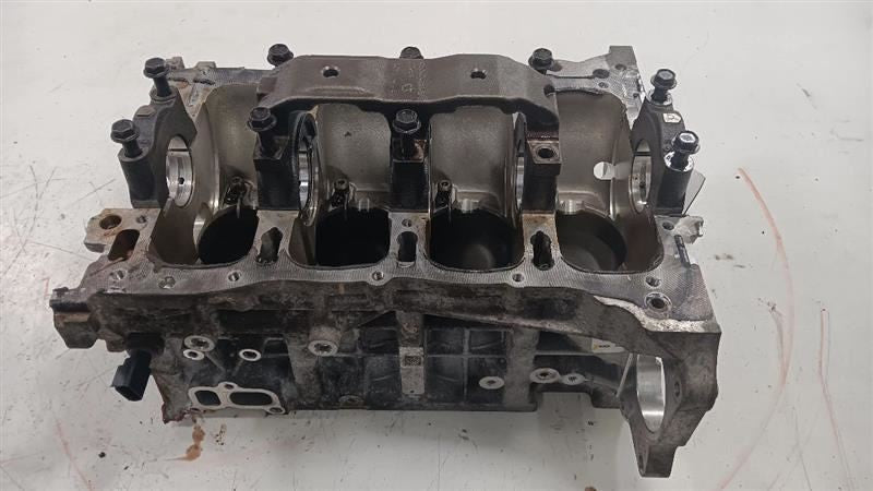 Cylinder Block Sedan 2.4L Fits 15 200
