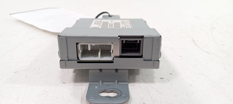 Multiplex Network Usb Interface Port Fits 09-14 TSX  OEM