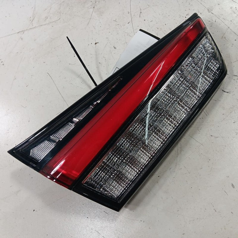 Driver Left Tail Light Brake Lamp Lid Mounted 20 Mitsubishi Outlander 