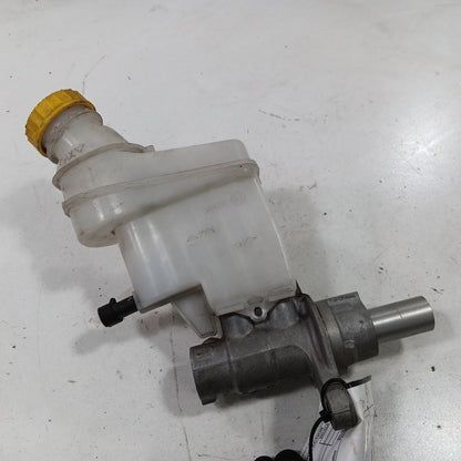 Brake Master Cylinder Fits 15-18 RENEGADE OEM