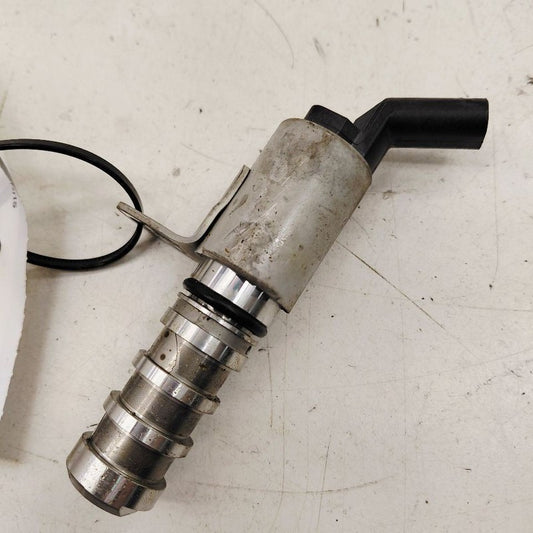 Chevy Volt Variable Timing Gear Oil Control Valve Solenoid Cylinder He