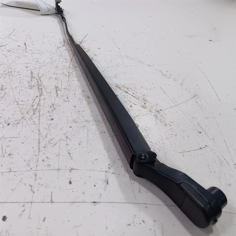 Buick Encore Windshield Wiper Arm Left Driver  2018 2019 2020 OEM