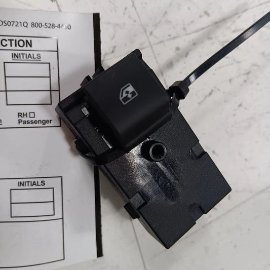 Buick Encore Power Window Switch Right Passenger Rear  2018 2019 2020 