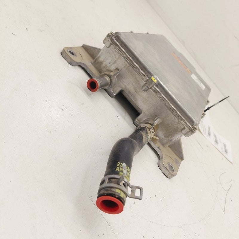Conv/Invert/Charger Charger Fits 16-19 VOLT
