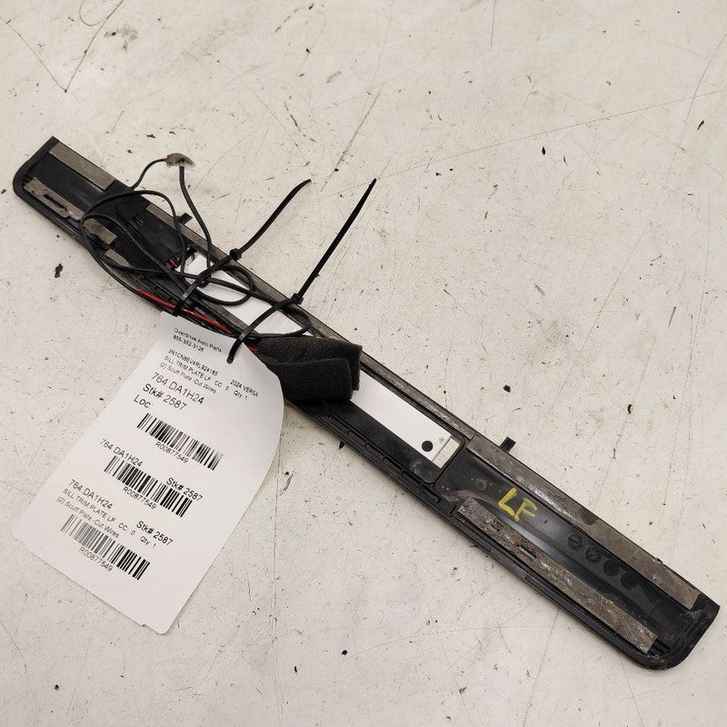 Nissan Versa Sill Trim Scuff Plate Door Jam Left Driver Front (Cut Wir