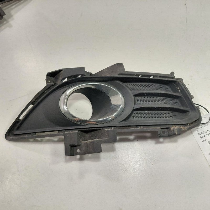 Ford Fusion Front Bumper Fog Light Insert Trim Bezel Right Passenger S
