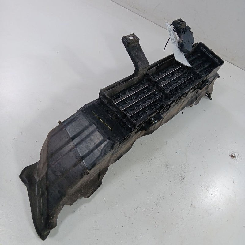 Nissan Sentra Air Shutter Fits 20-23