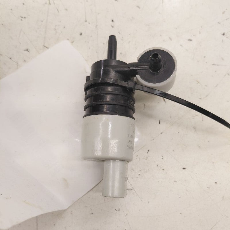 Chevy Trax Windshield Washer Wash Fluid Reservoir Motor Pump Electric 