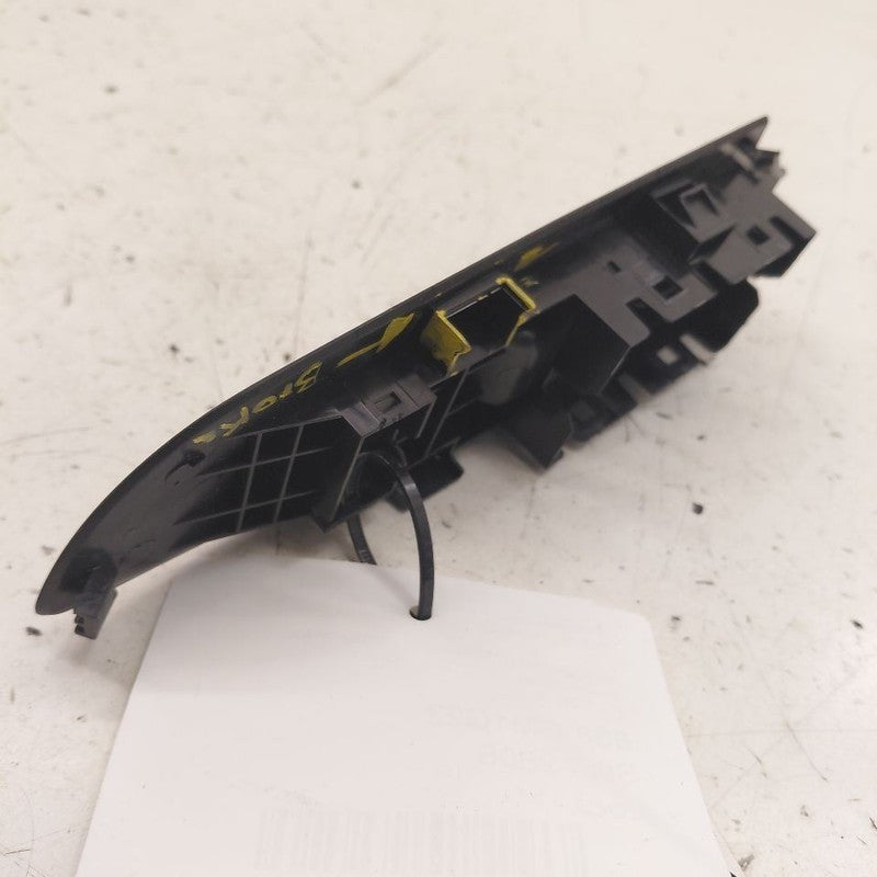 Chevy Trax Window Switch Bezel Trim Right Front 2022 2021