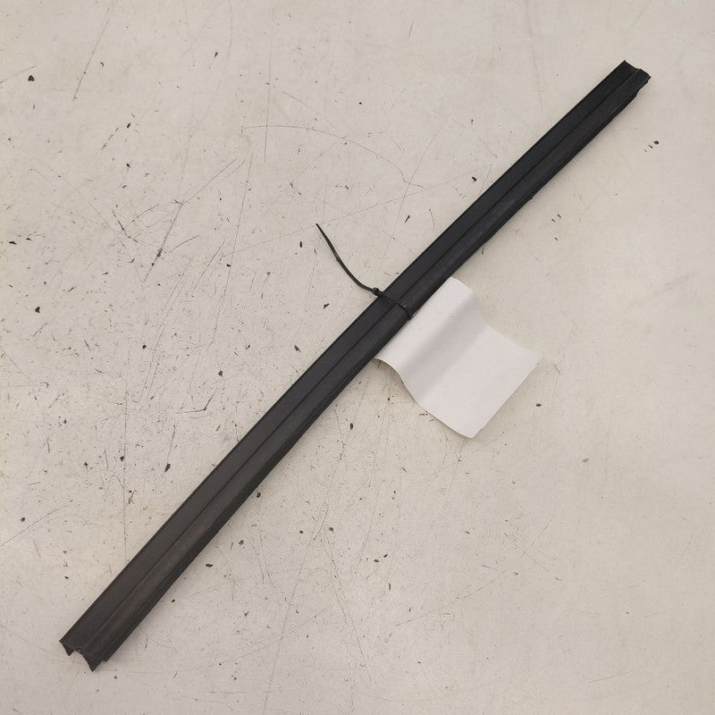 Jeep Cherokee Left Front Weather Strip Interior  2019 2020 2021