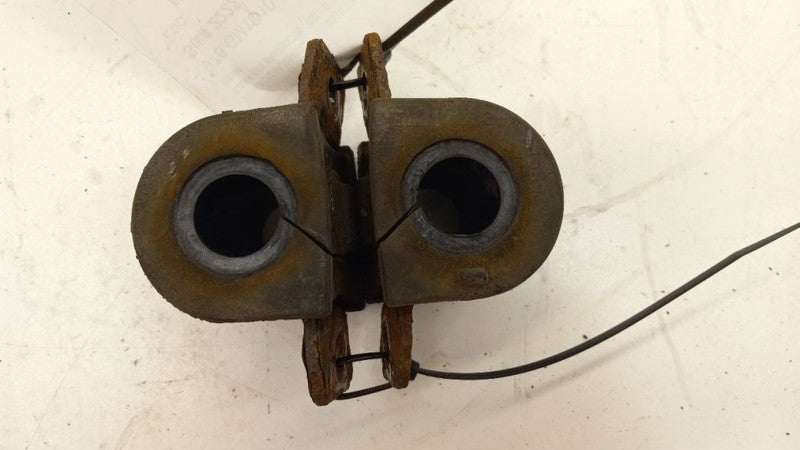 Chevy Traverse Sway Bar Bushing Mounting Bracket 2009 2010 2011 2012