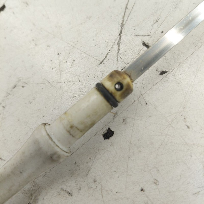 Mitsubishi Outlander   Engine Oil Dipstick  2018 2017 2016