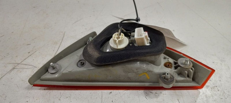 924043Q000 Driver Left Tail Light Brake Lamp  VIN B 8th Digit Lid Mounted Fits 11-14 SONATA