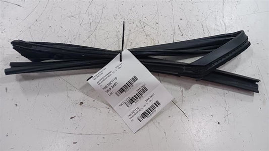 Mazda CX-3 Door Glass Window Seal Rubber Right Passenger Rear Back  20