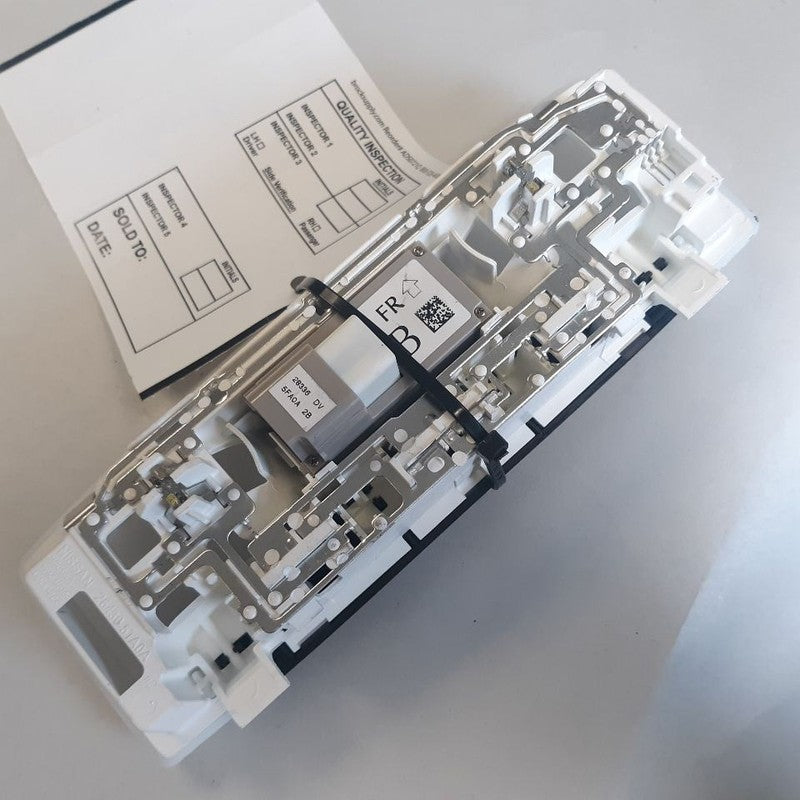 Nissan Versa Dome Light Roof Lamp  2023 2022 2021 2020