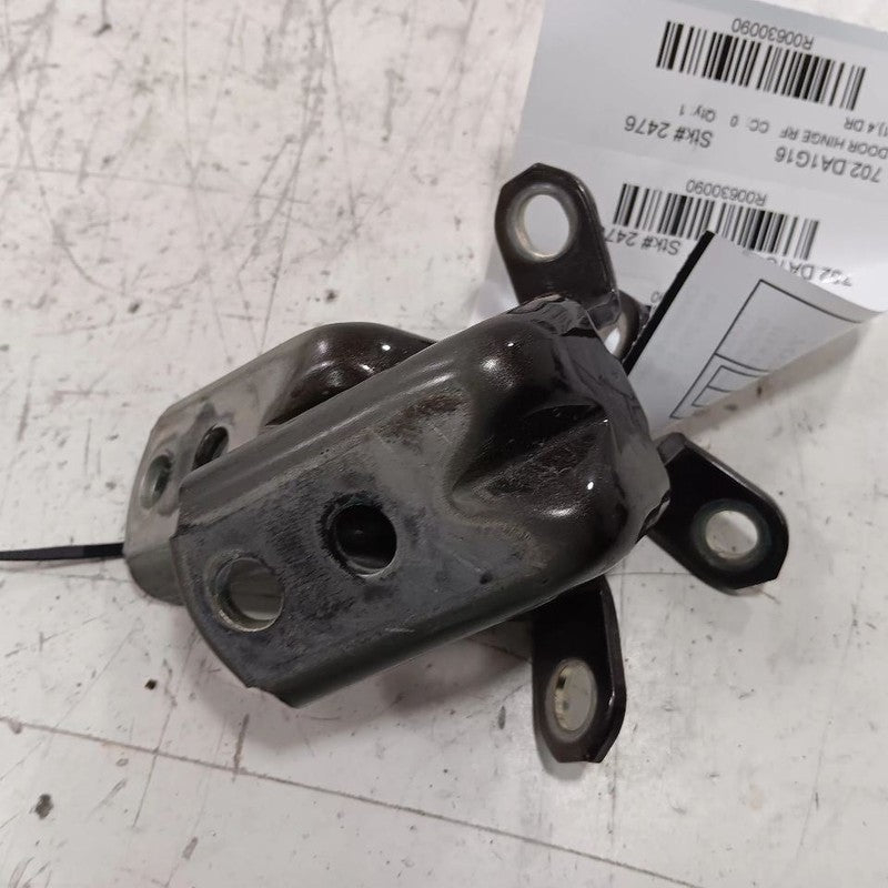 Nissan LEAF Door Hinge Set Right Front Passenger  2013 2014 2015 2016 2017