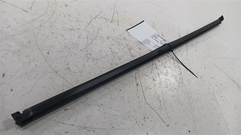 Buick Lacrosse Passenger Right Front Weather Strip Interior  2017 2018