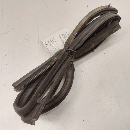 Nissan Maxima On Door Seal Rubber Right Passenger Rear Back  2018 2017