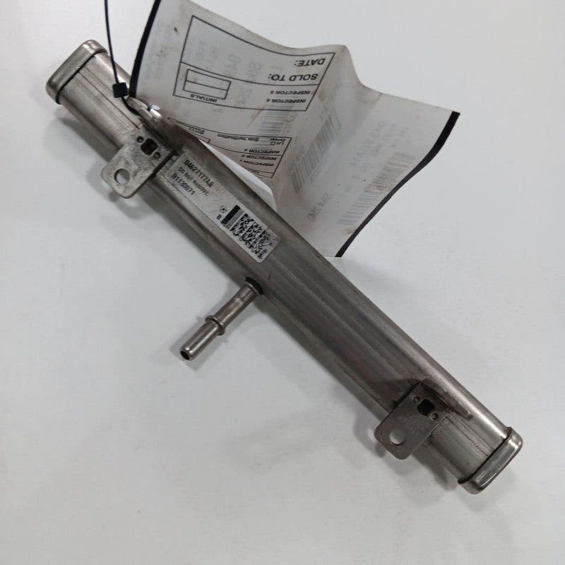 Fiat 500 Fuel Rail Injection Injector Mount Bar  2014 2015 2016 OEM