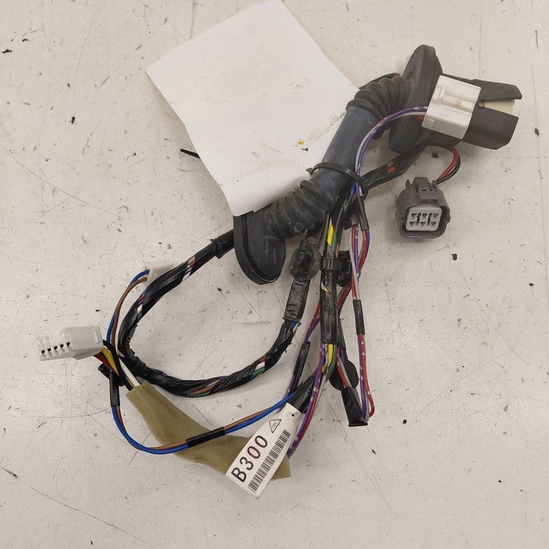 Mitsubishi Outlander   Door Harness Wire Wiring Right Passenger Rear  