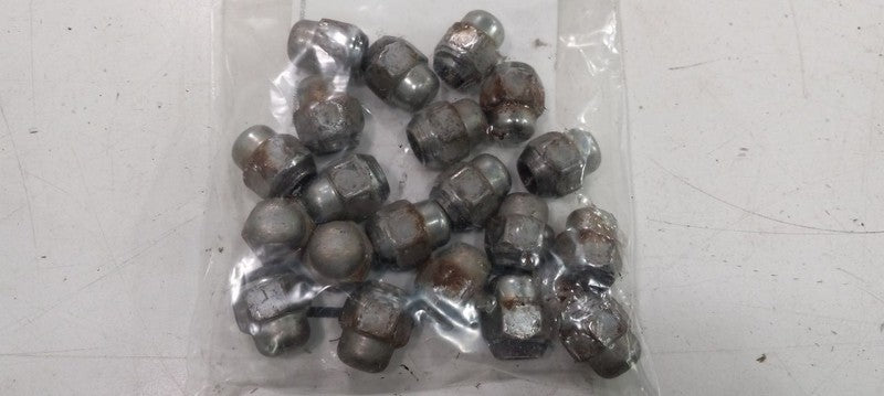 Kia Soul Lug Nut Set 2012 2013 OEM