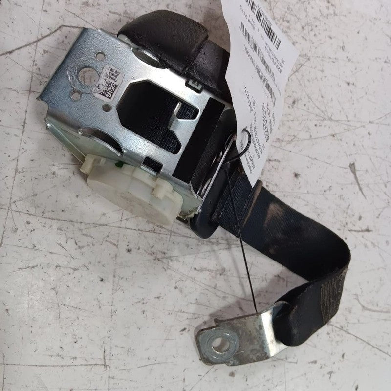 Ford Fiesta Seat Belt Strap Retractor Center Middle Rear Back  2014 2015 2016 20