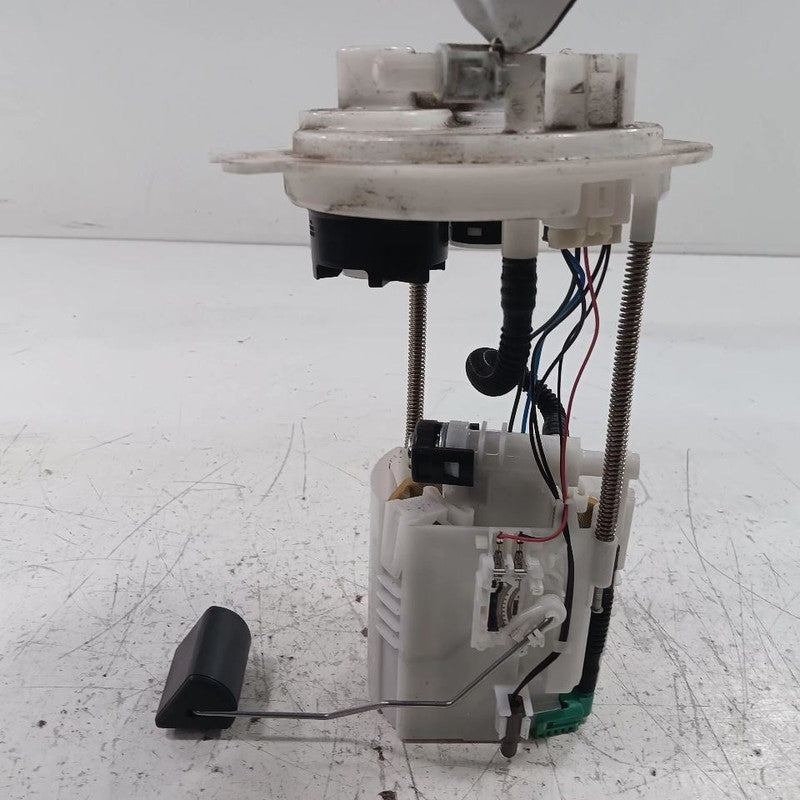 Gas Fuel Pump Assembly Fuel Tank Mounted Fits 18-23 Nissan Kicks