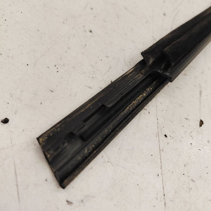 Subaru Crosstrek Door Glass Window Weather Strip Trim Rear Right Passe