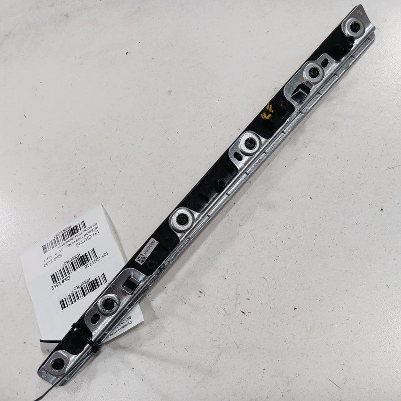 Chrysler 300 Right Front Door Trim {L0200081AA} 2015 2016 2017 2018 2019