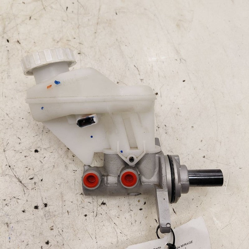 Brake Master Cylinder Fits 14-15 17-24 Mitsubishi Mirage