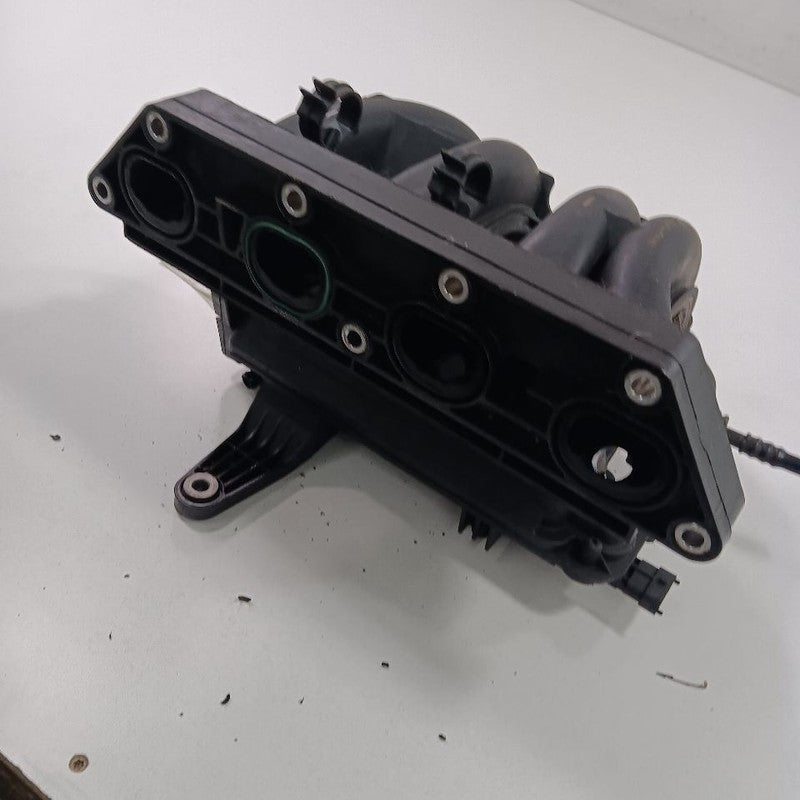 Air Intake Manifold 2 Door 1.4L Without Turbo Fits 12-17 FIAT 500