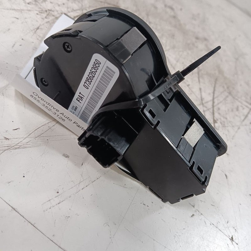 Fiat 500 Headlight Switch Head Light Lamp  2016 2017