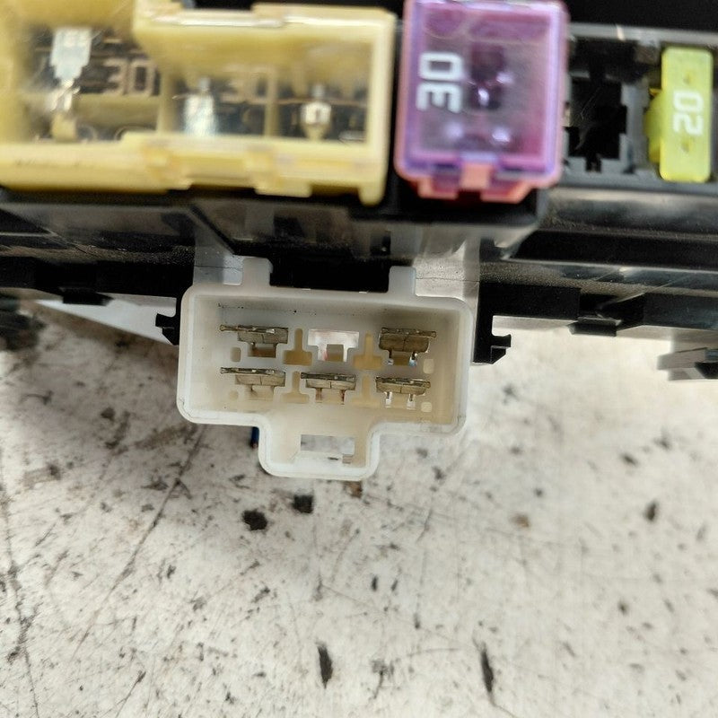 Nissan Versa Note Cabin Fuse Box Interior Inner Under Dash  2019 2018 