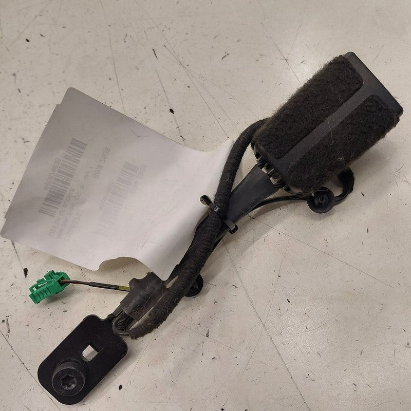 Passenger Right Front Seat Belt Buckle Latch 4 Door X Model Fits 16-17
